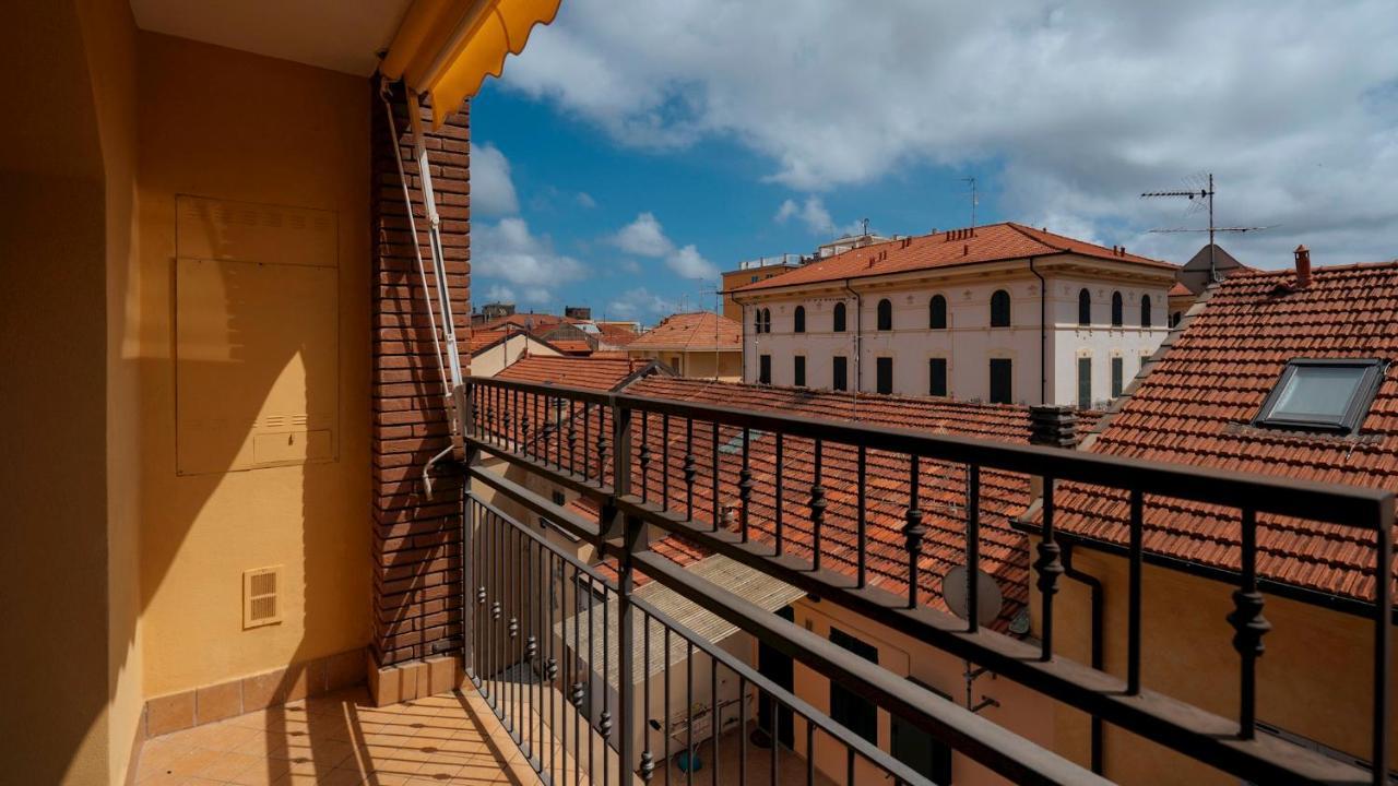 Dei Mille 31 B Apartment Albenga Luaran gambar